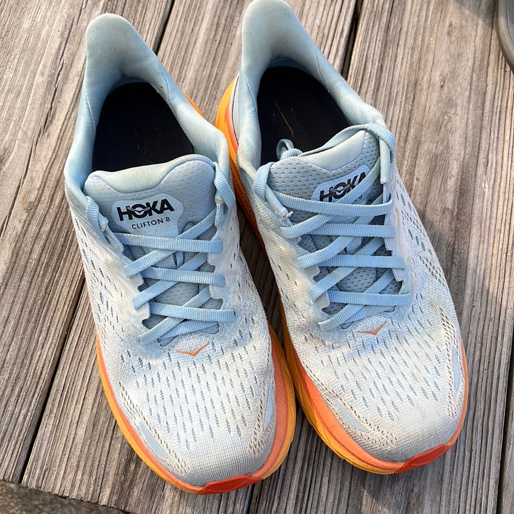 Hoka Clifton 8